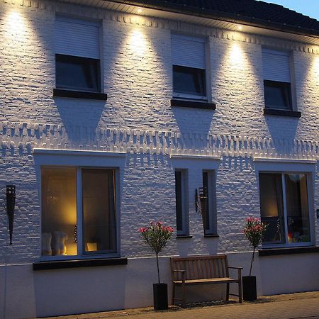 B&B Montenakerhof Riemst Eksteriør billede